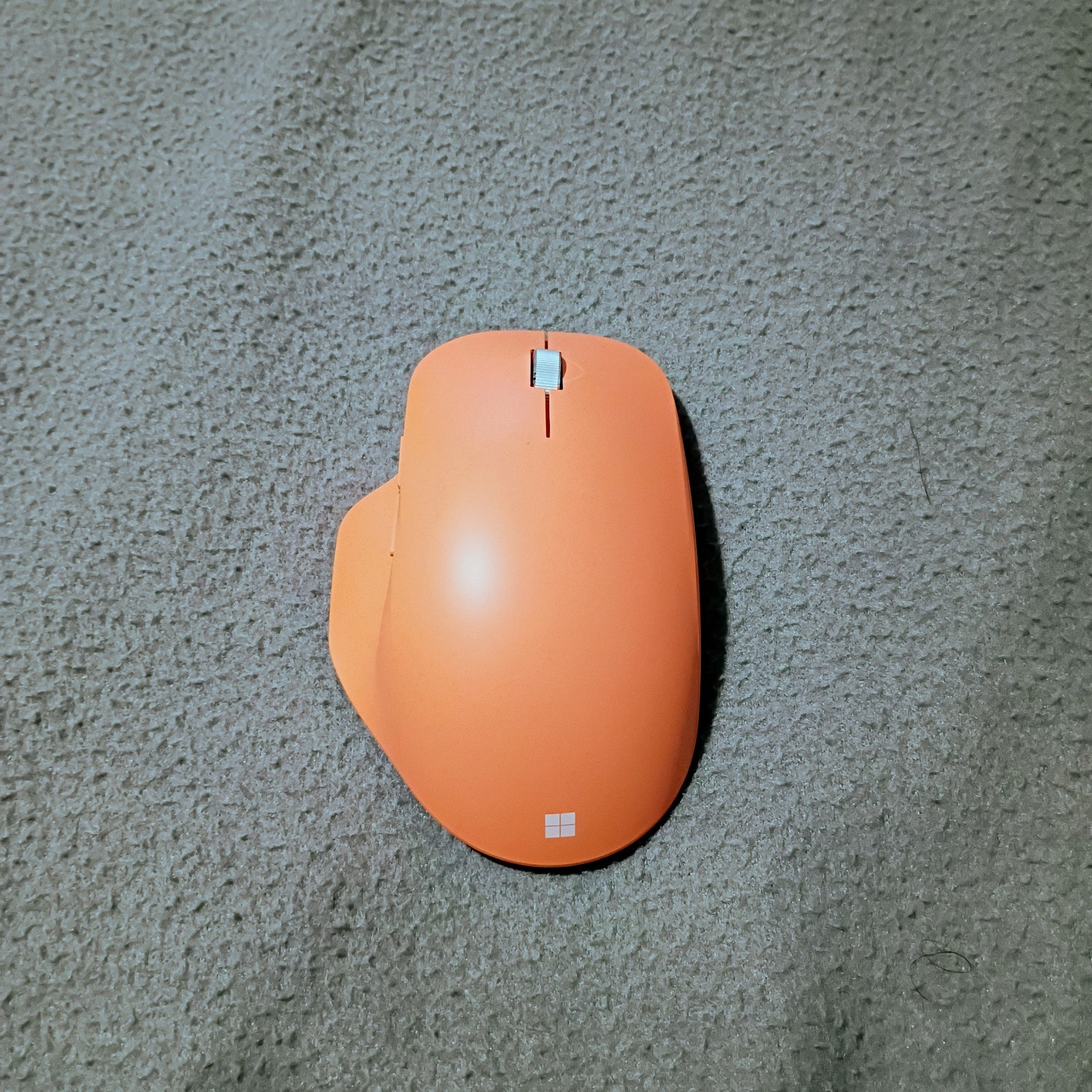 Microsoft Bluetooth Ergonomic Mouse Wireless 6 Button Right Handed Peach