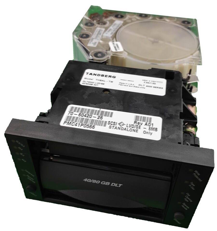 Tandberg DLT8000 TH8AL-TM Tape Drive NEW