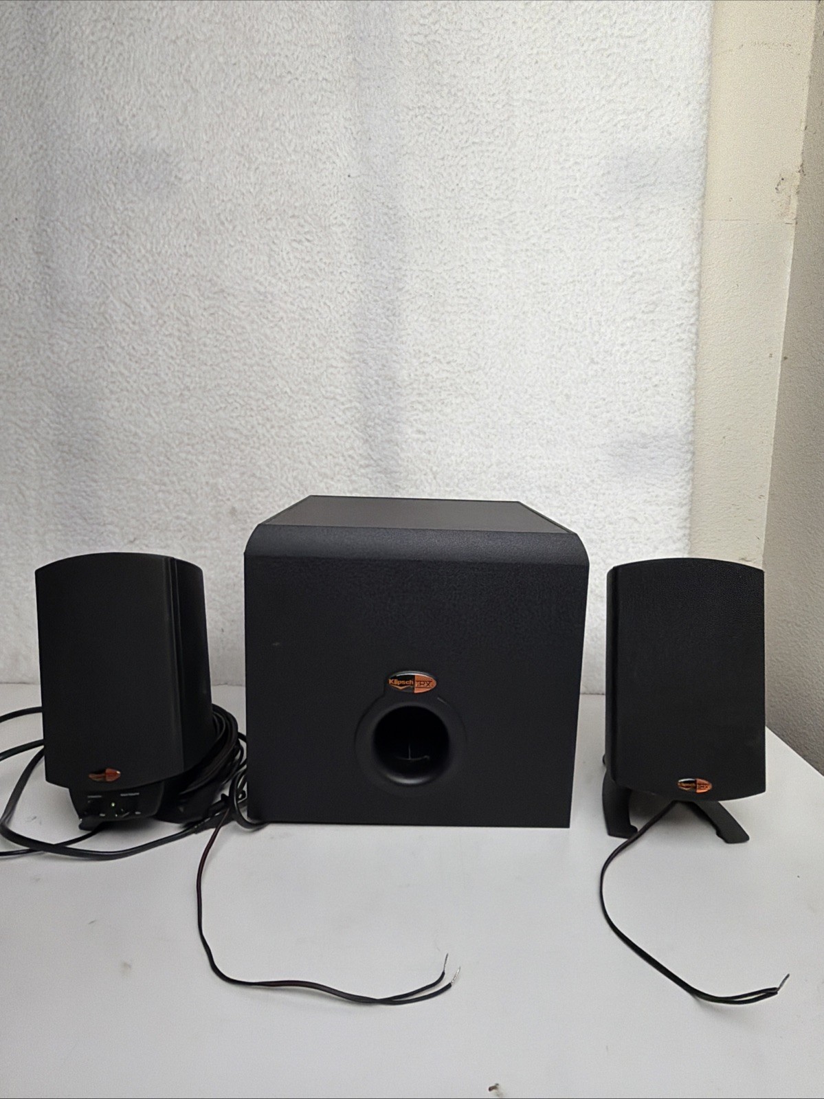 Klipsch ProMedia 2.1 THX PC Speaker System Subwoofer + 2 Satellites Speakers
