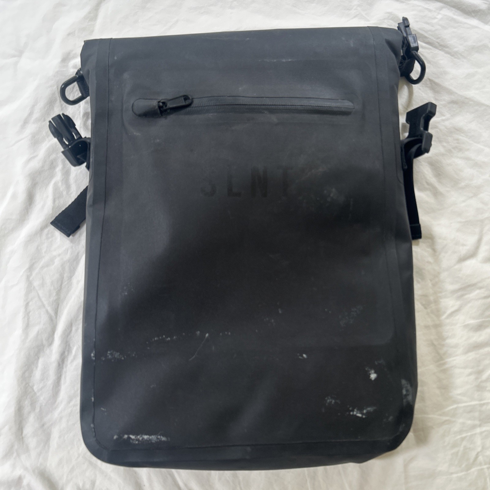 SLNT Faraday Bag Laptop Sleeve 13/14 inch Nylon Weatherproof RFIB EMP Block