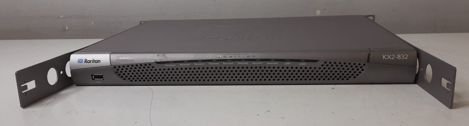 Raritan Dominion KX2-832 KVM-over-IP 32 KVM Ports 8 Remote Users DKX2-832