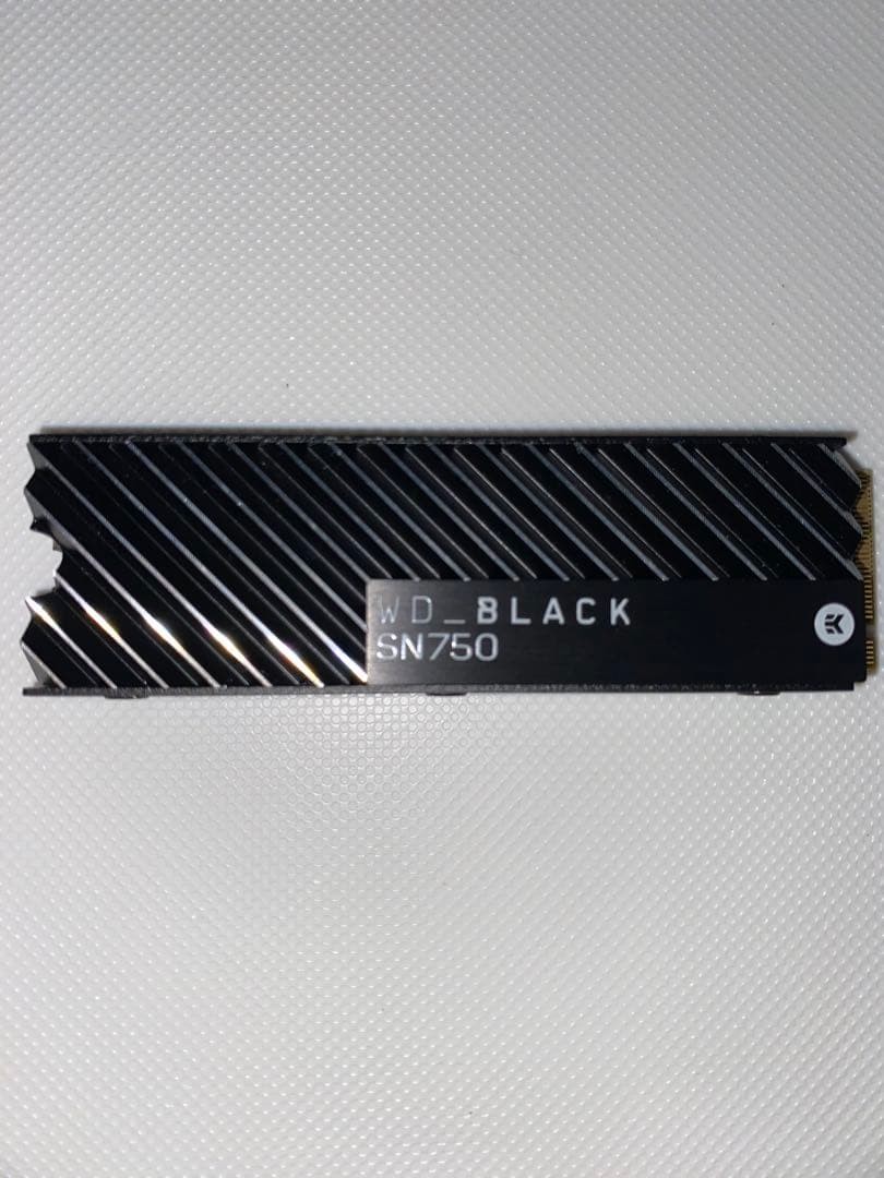 Western Digital WD BLACK SN750 500GB NVMe M.2 SSD with Heatsink Tested