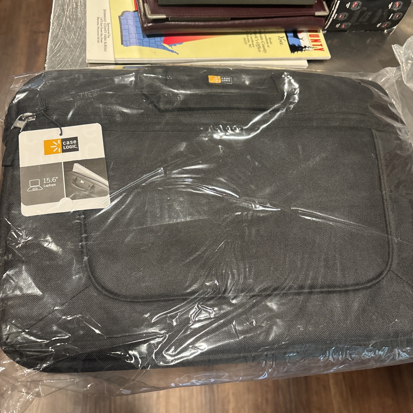Case Logic Padded Zipper Case for 15.6” Laptop Canvas Outer Shell Black NWT