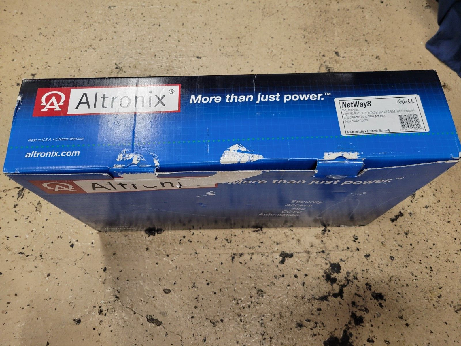 Altronix Netway8M Midspan Networking Power Supply, 8 Ports, 19" Rack Mount