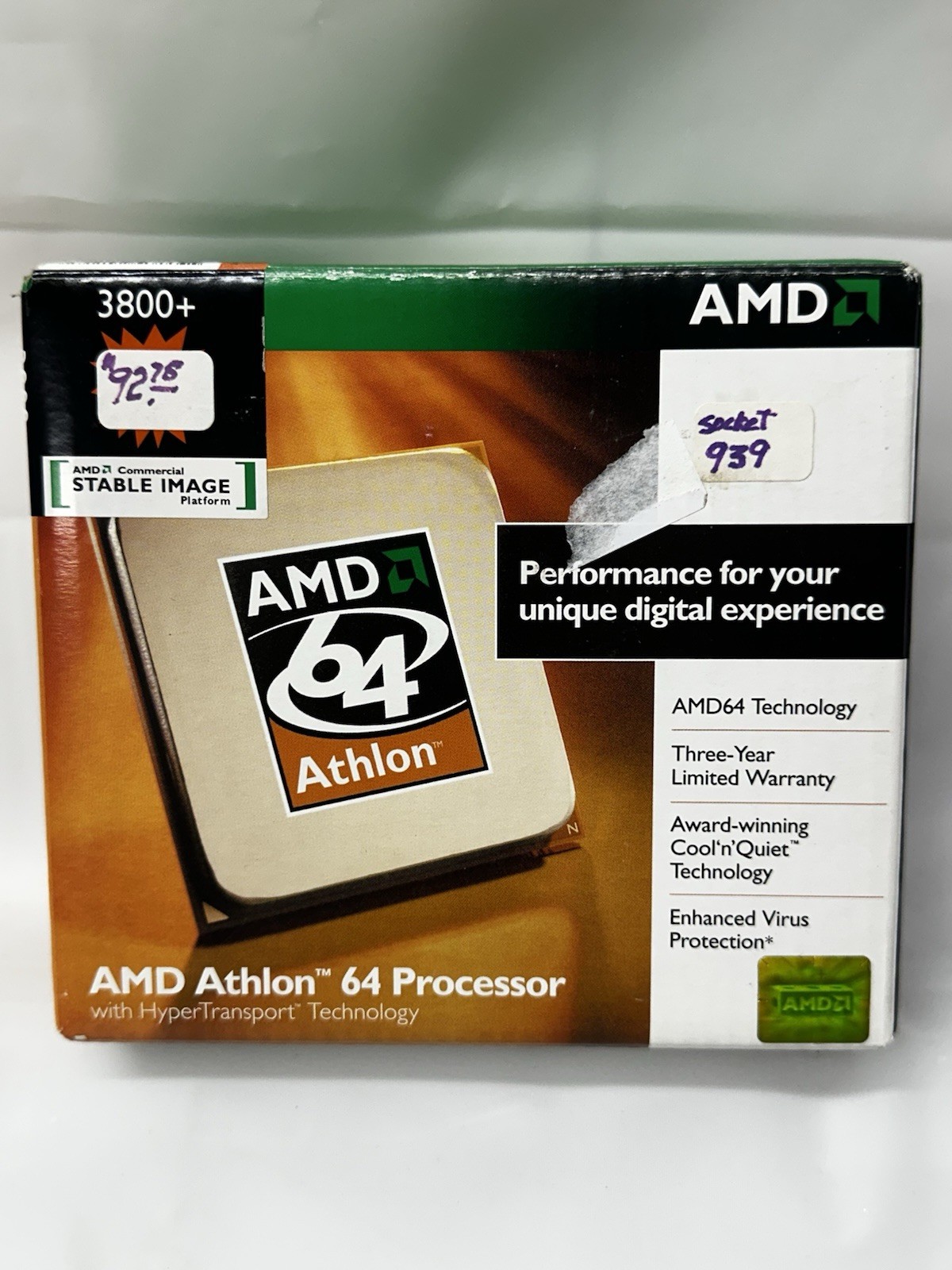 AMD Athlon 64 3800 640KB  2.4 GHz  Socket AM2 CPU ADA3800CWBOX ADA3800IAA4CW
