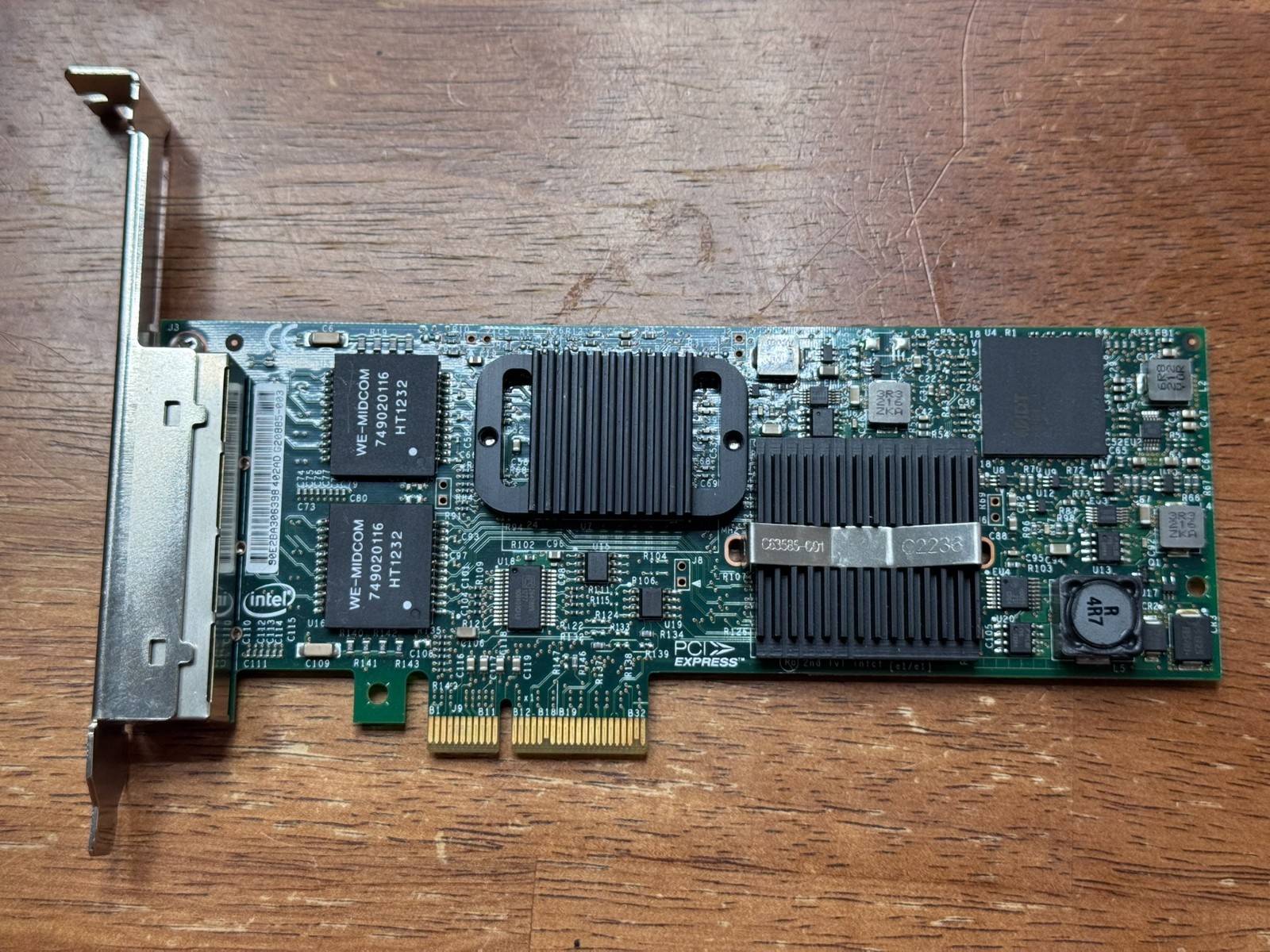 Dell PRO/1000 VT Quad-Port Gigabit PCIe Ethernet Adapter Dell P/N: 0H092P