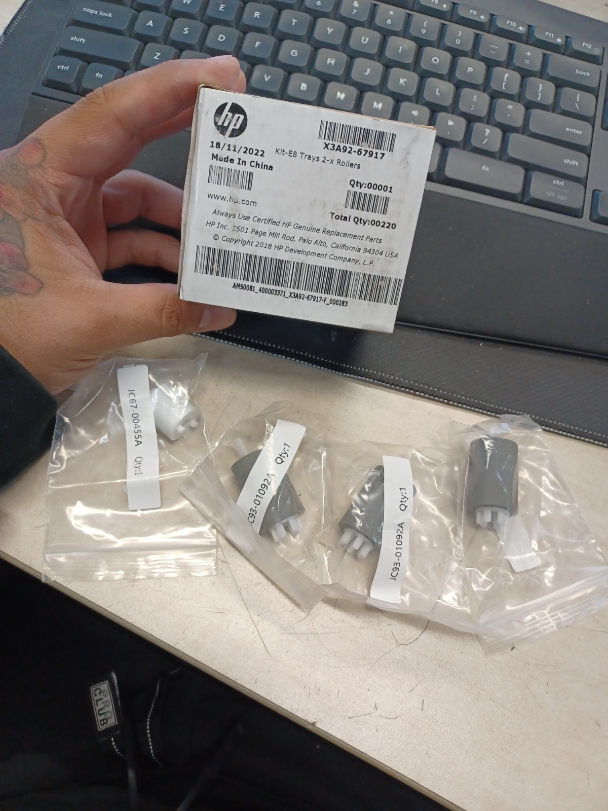 HP 3A92-67917 - HP Feed Roller Kit E8 Trays 2-X Rollers 00220 QTY