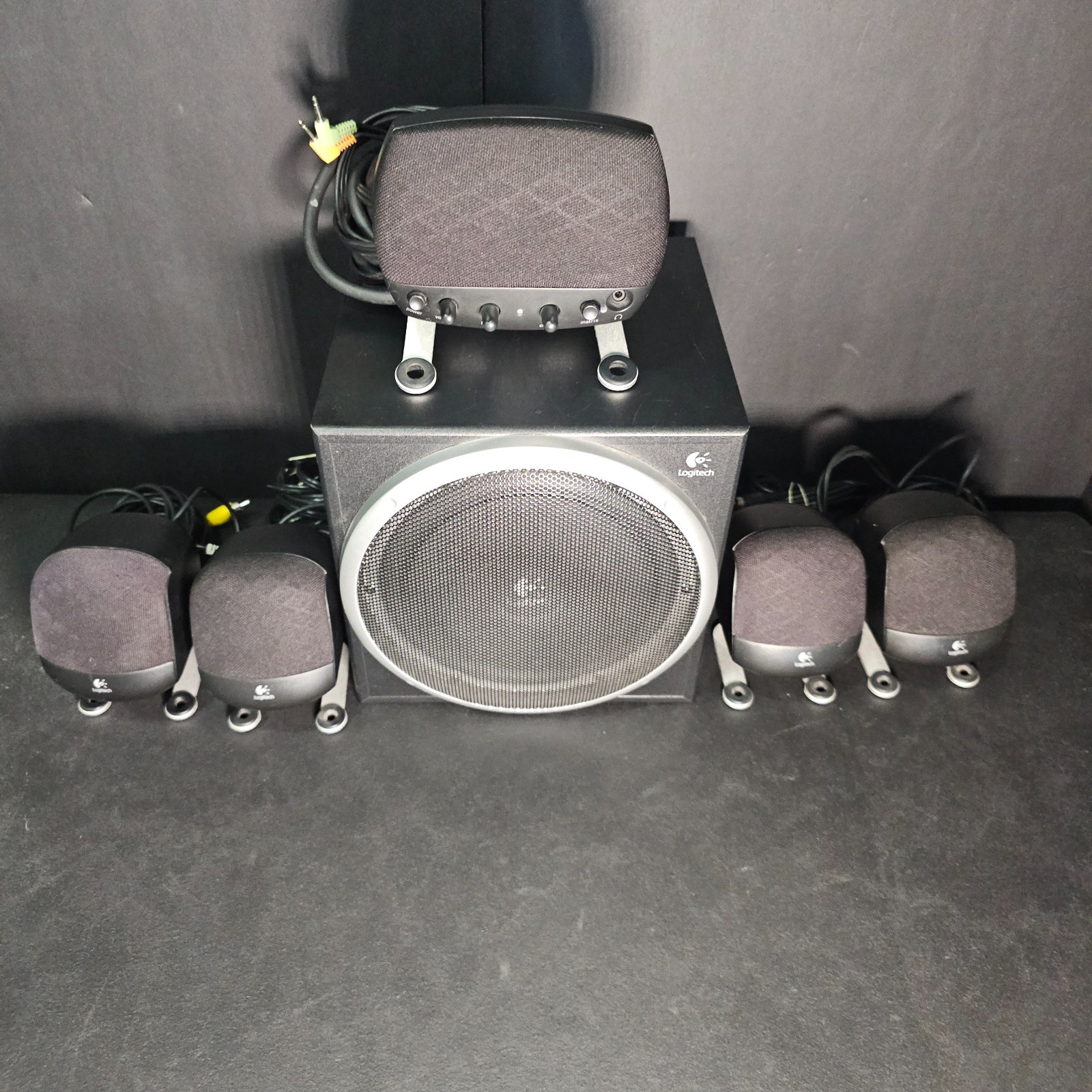 Logitech Z-640 5.1 Surround Speaker System Subwoofer Tested