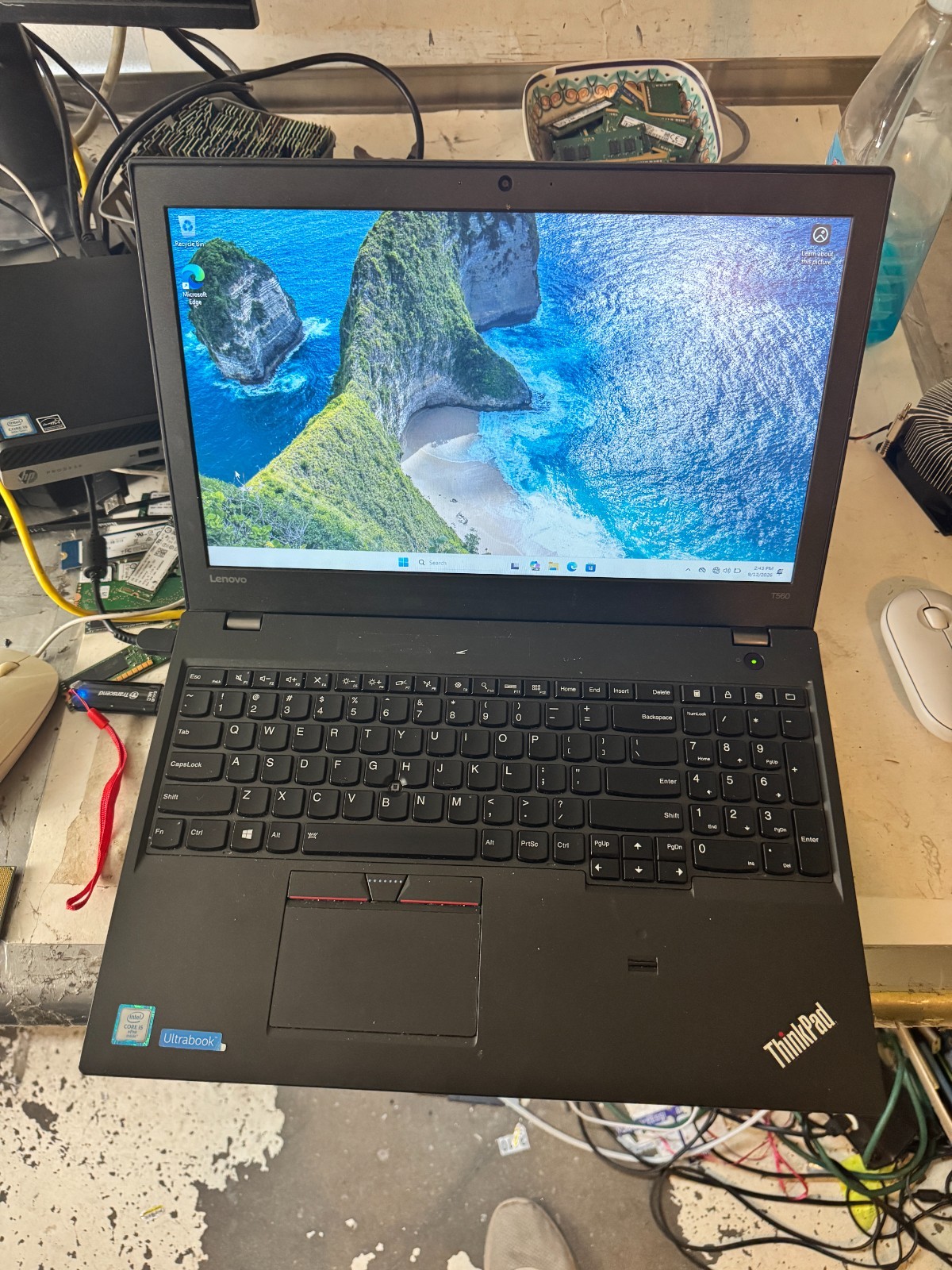 Lenovo Thinkpad T560 15.6" Core i5-6300U, 8GB RAM, 256GB SSD, Win11 #8081