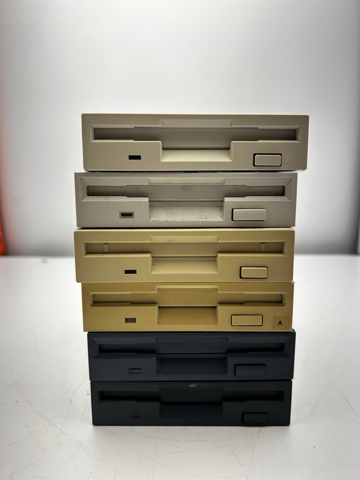 Lot of 6 Multi-Color BEZEL 3.5" Internal IDE Floppy Disk Drives Mixed Brands