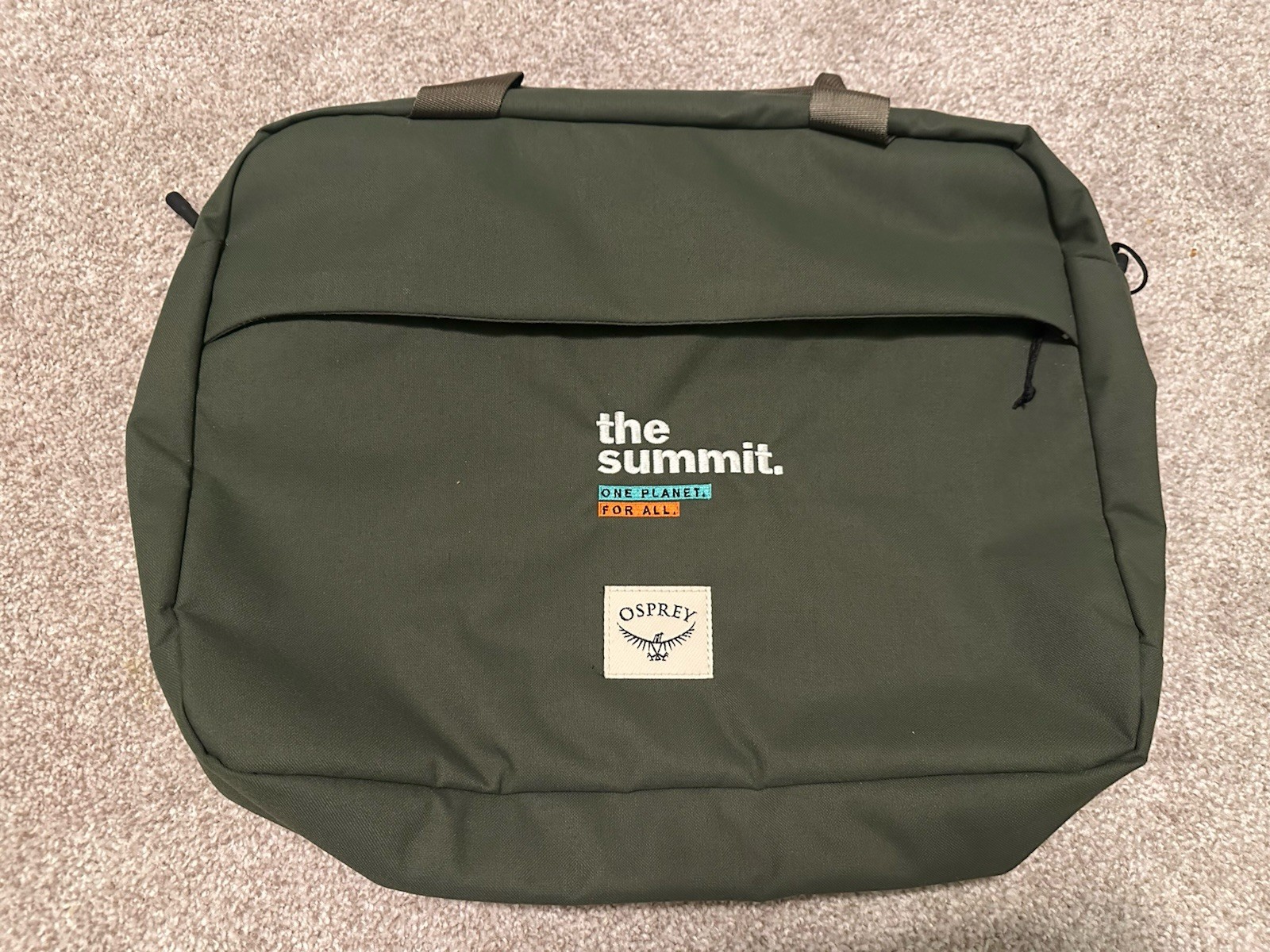 Osprey Arcane Laptop Sleeve 15" Olive Green Summit Embroidered Logo GREAT COND