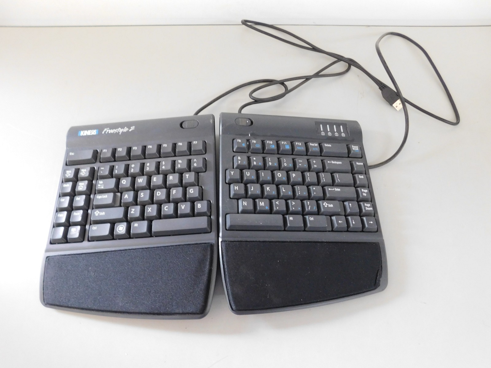 Kinesis Freestyle2 Model KP800PBUS Keyboard - New (LXP17)