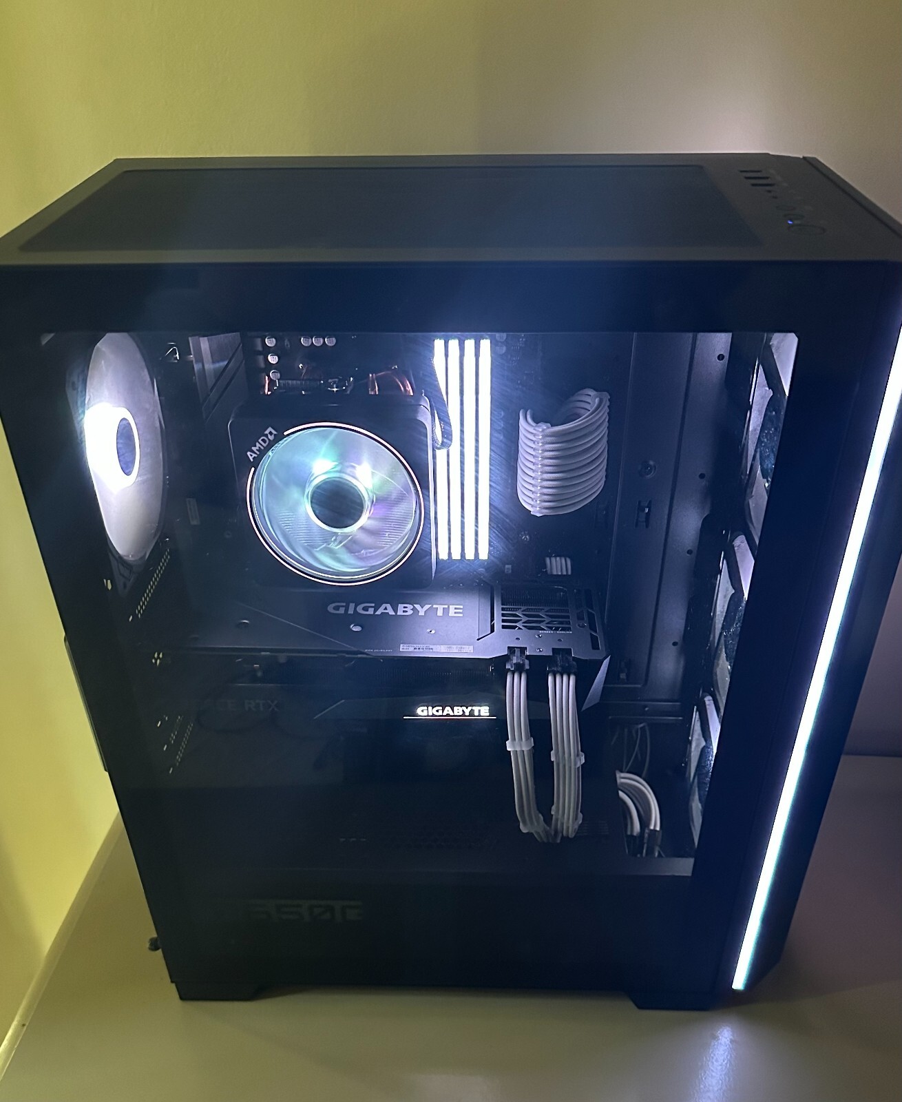 Skytech Chronos Gaming PC Ryzen 7 3700X 3.6GHz RTX 3070 8GB, 32GB DDR4 3200 1 TB