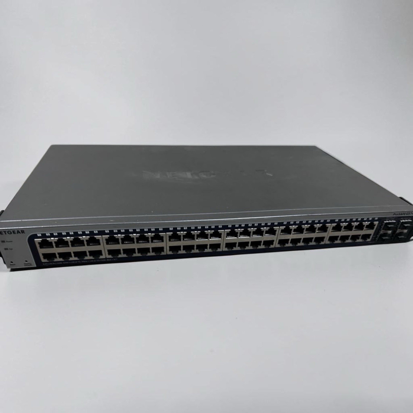 NETGEAR ProSAFE GS748Tv5 48-Port Gigabit Smart Managed Rackmount Switch