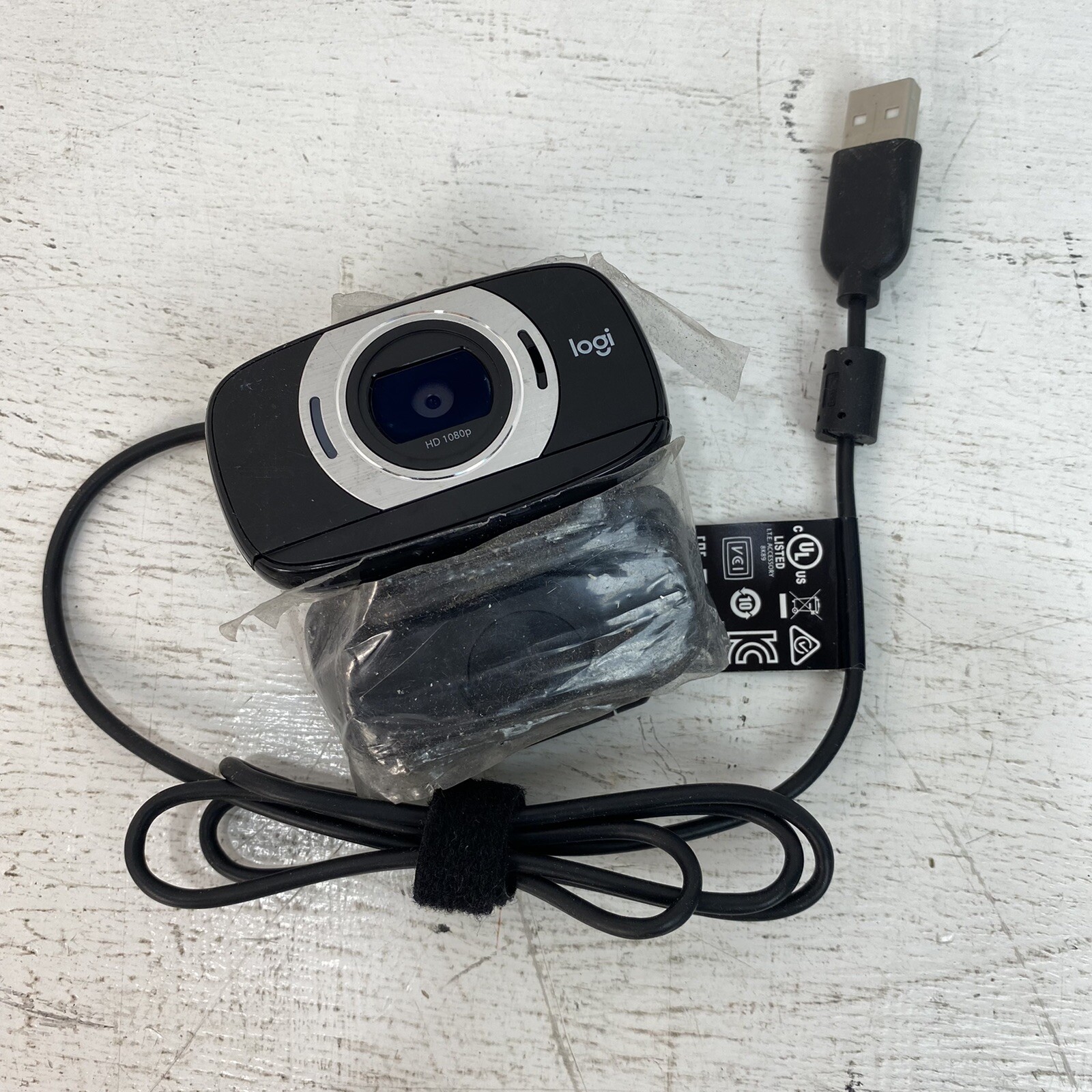 Logitech C615  HD Web Cam - Fold and Go 1080P. V-U0027. 860-000552