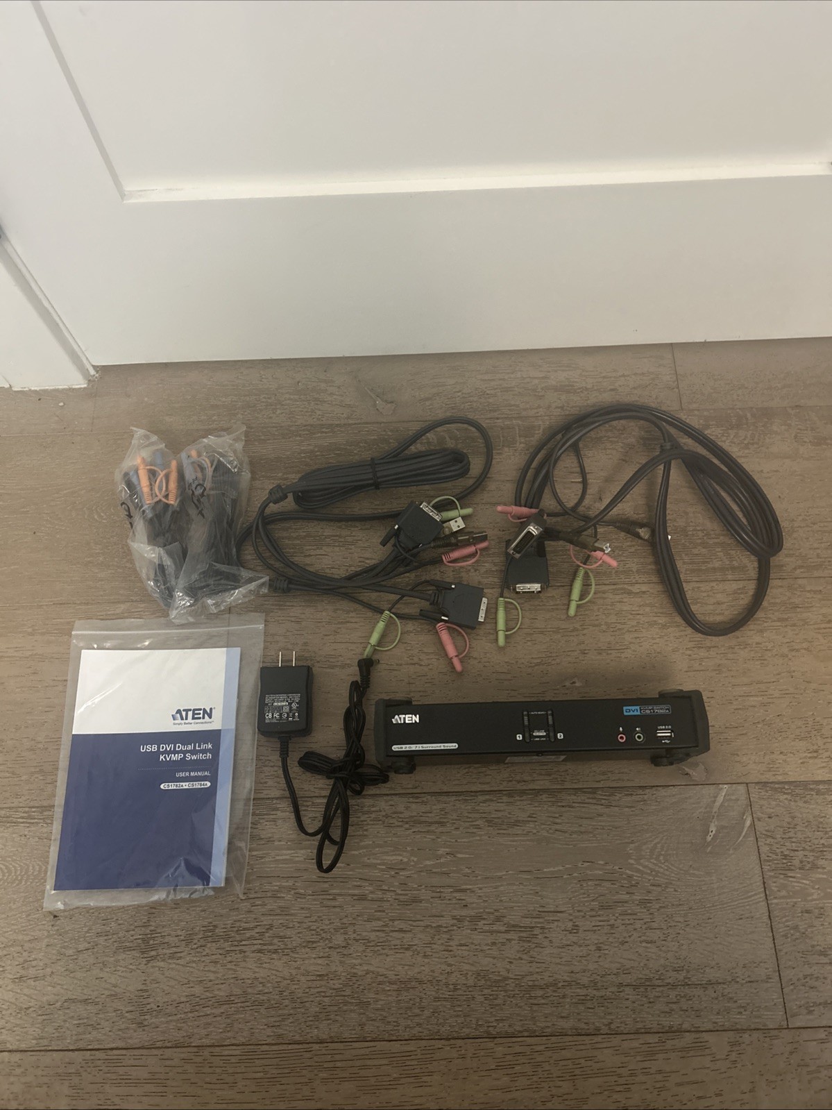 Aten CS1782A 2-Port USB DVI Dual Link KVMP Switch CubiQ
