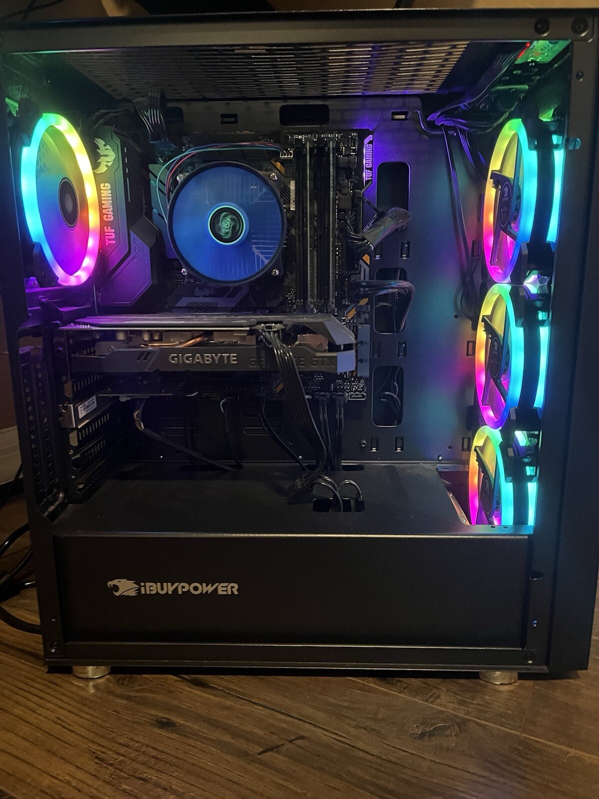 iBUYPOWER Element 9260 (i7-9700F 3.0Ghz, GeForce GTX 1660 Ti 6GB, 16GB DDR4, 240