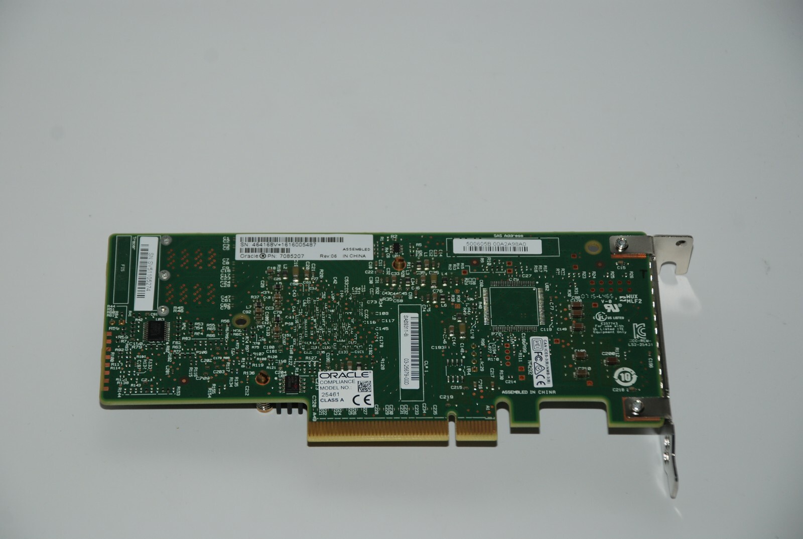 Sun Oracle 7085207  8-Port 12Gbps SAS-3 HBA (Estes)