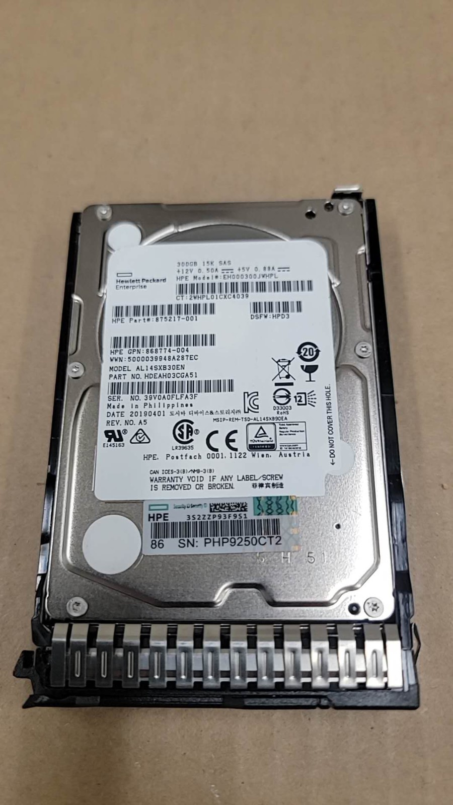 HP 875217-001 868774-004 300GB 15K RPM SAS 2.5in  AL14SXB30EN With Tray 870792