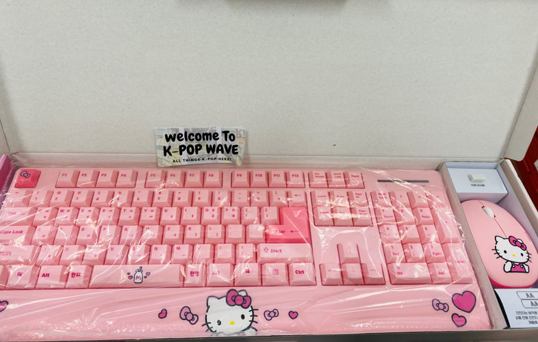 Sanrio Hello Kitty, Kuromi Palm-Rest Wireless Keyboard Mouse Set KOREA
