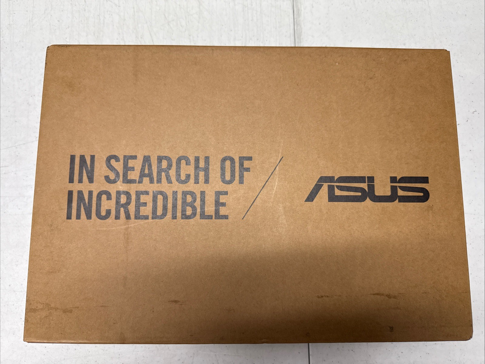 NEW SEALED ASUS Zenbook UM3405GA 14" 2K OLED TOUCH (Ryzen AI 9 465, 16GB, 512GB)