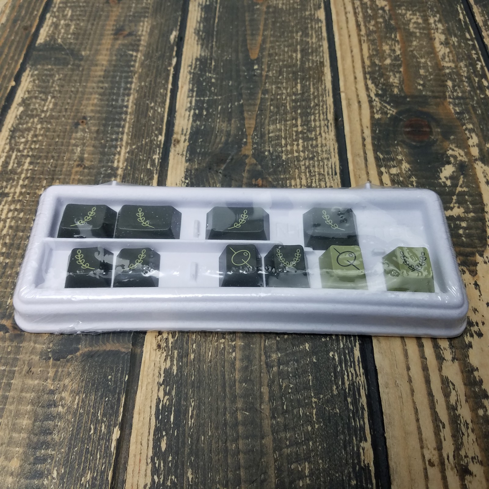 BRAND NEW SEALED - GMK CYL Olive R2 Keycap Set Kit NOVELTIES FPTK1672