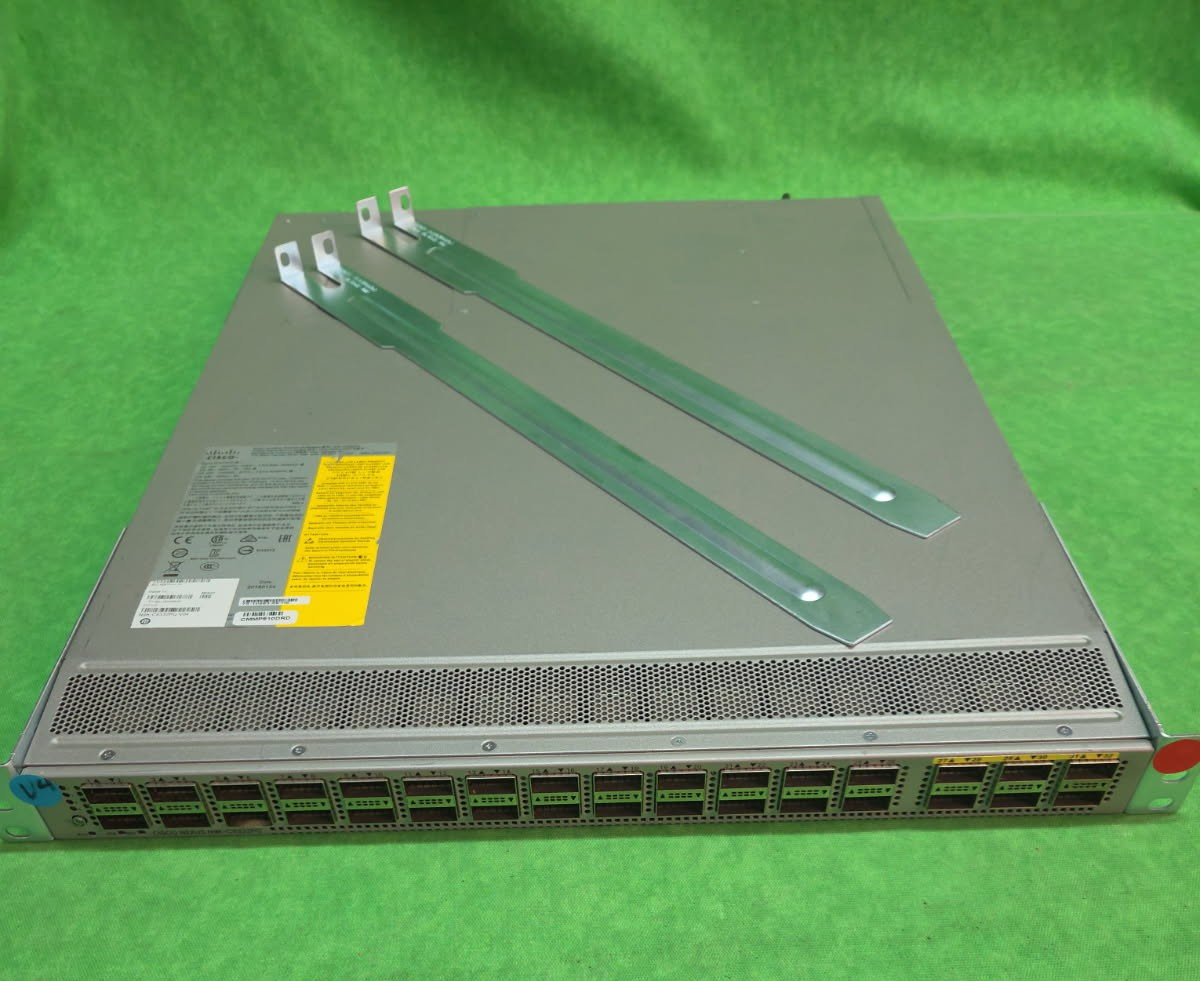 Cisco Nexus N9K-C9332PQ V04 32 Port QSFP 40G Switch 2x 650W Rack Kit