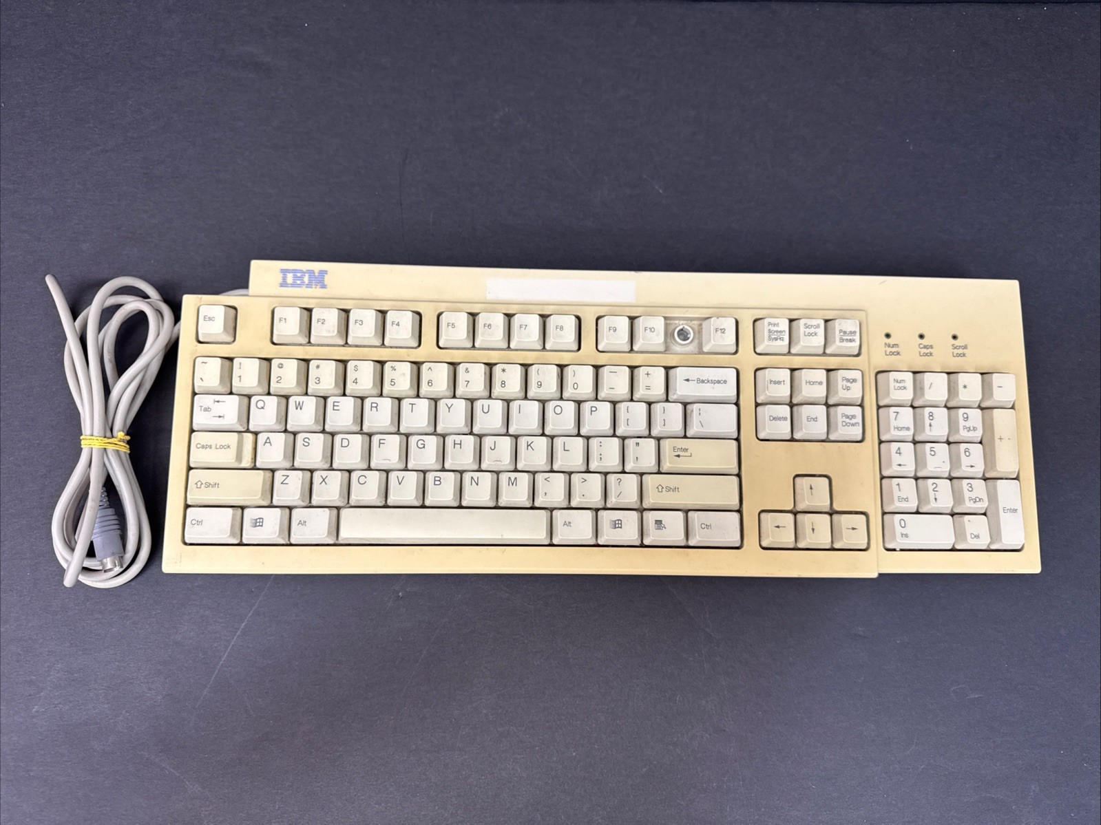 Vintage IBM KB-7953 PS/2 Keyboard P/N 02K0805 Tested Working Missing F11 Key