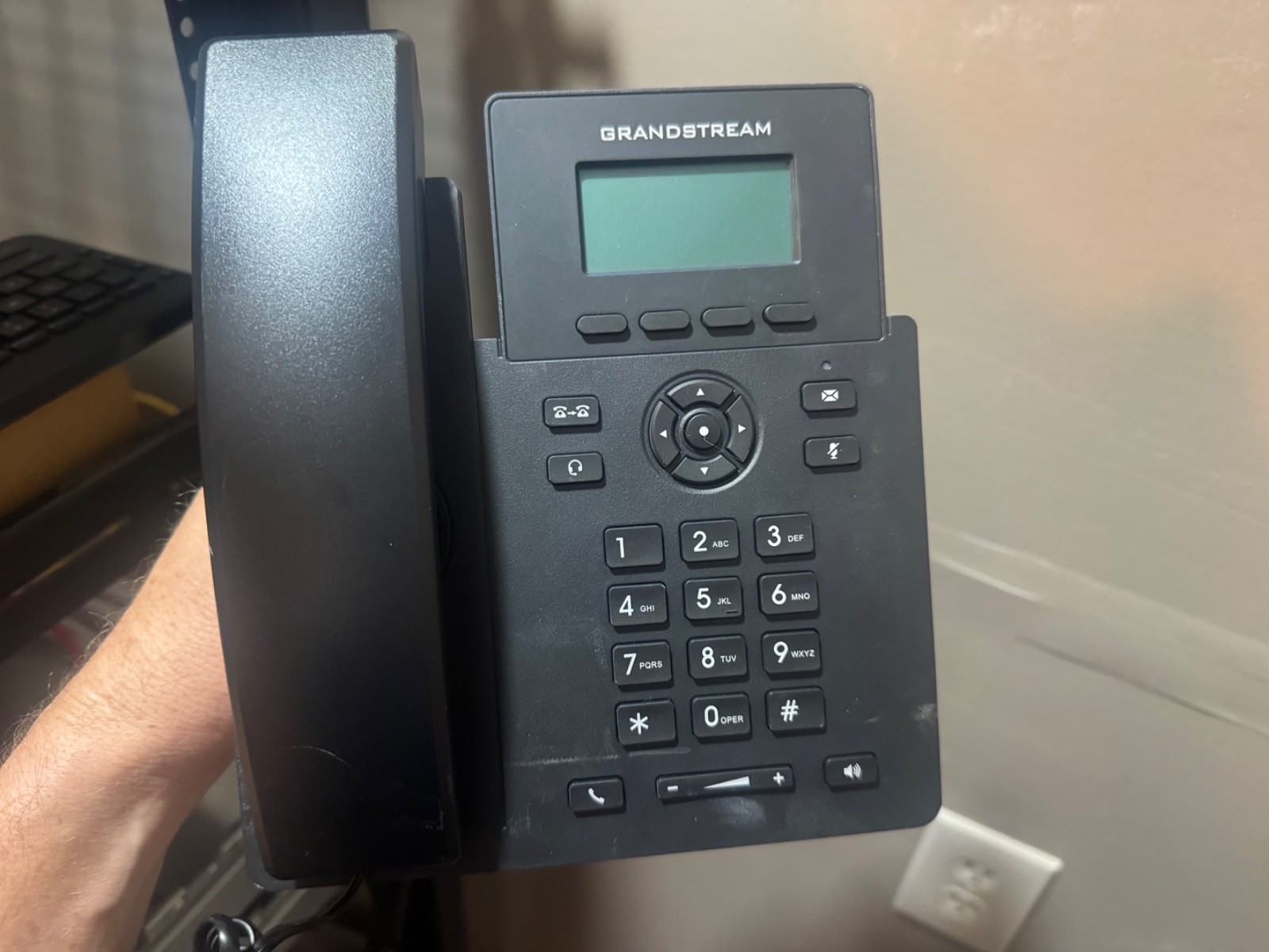LOT of 2x---Grandstream GRP2601 2-Line VoIP Business IP Phone with Stand Black