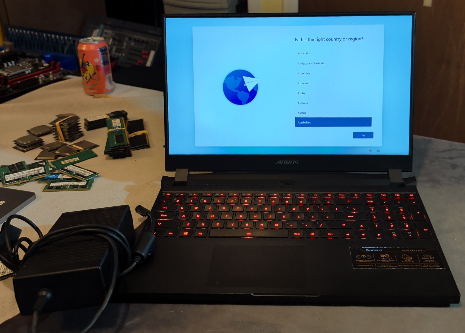 AORUS 15P Gaming Laptop i7-11800H RTX 3070 32GB RAM 512GB NVME Win11P + Charger