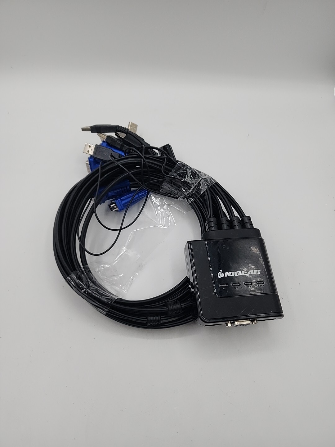 IOGEAR 4-Port USB KVM Switch with Cables and Remote GCS24U, Black