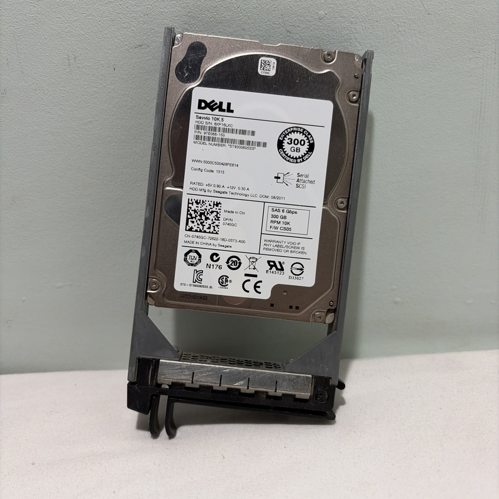 745GC ST9300605SS Dell 300GB 10K RPM 6Gb/s 2.5" SAS Hard Drive Used