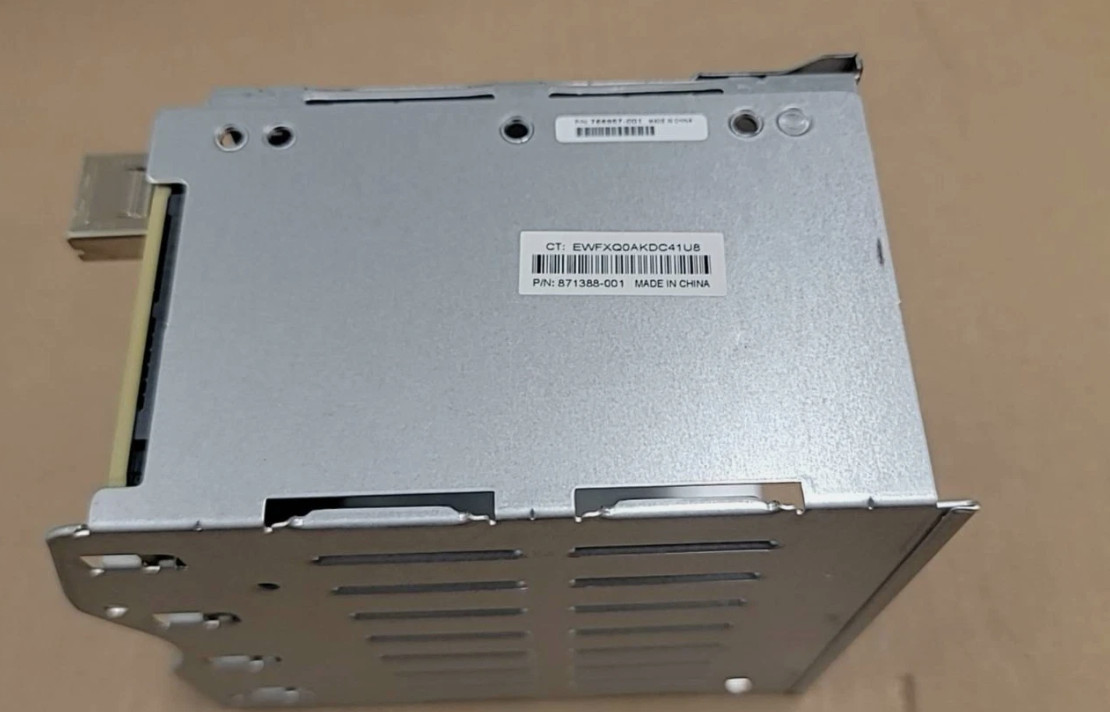 HP DL380G10 8SFF hard drive cage 871388-001 766957-001 w/ 832305-002 and cables