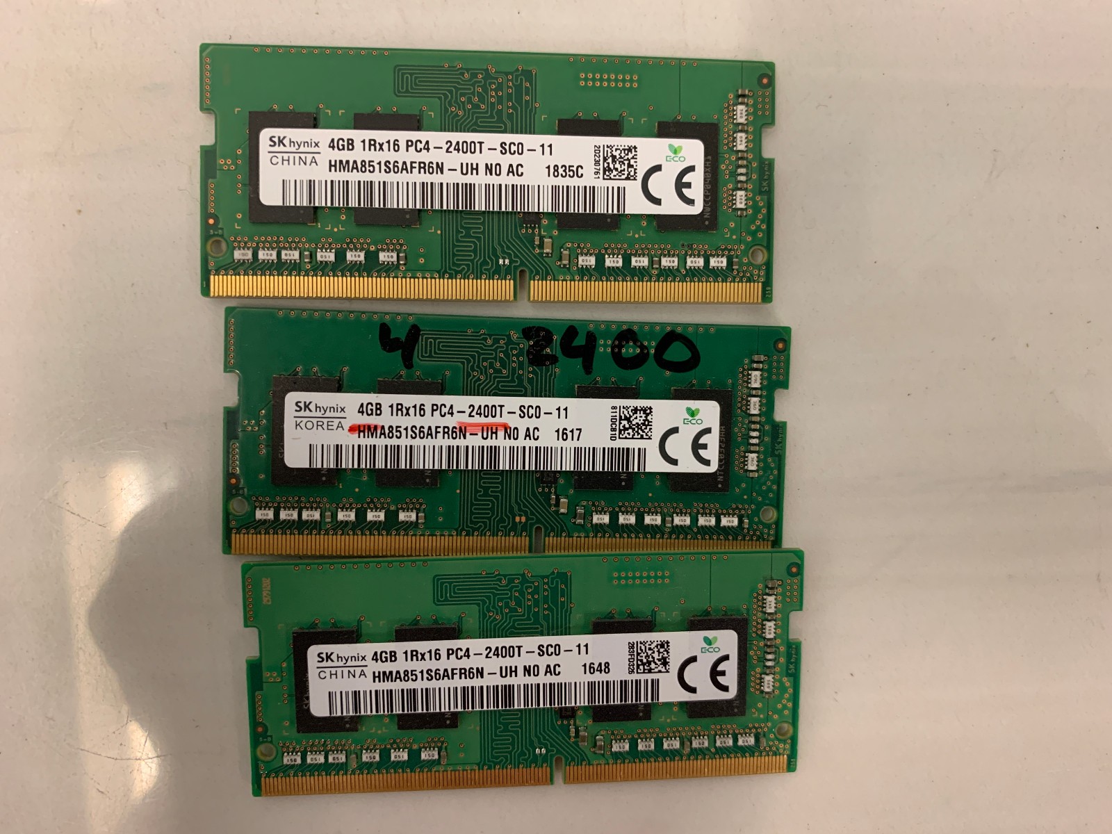 SK hynix 12GB (3x 4GB) DDR4 2400MHz PC4-2400T SODIMM Laptop RAM HMA851S6AFR6-UH