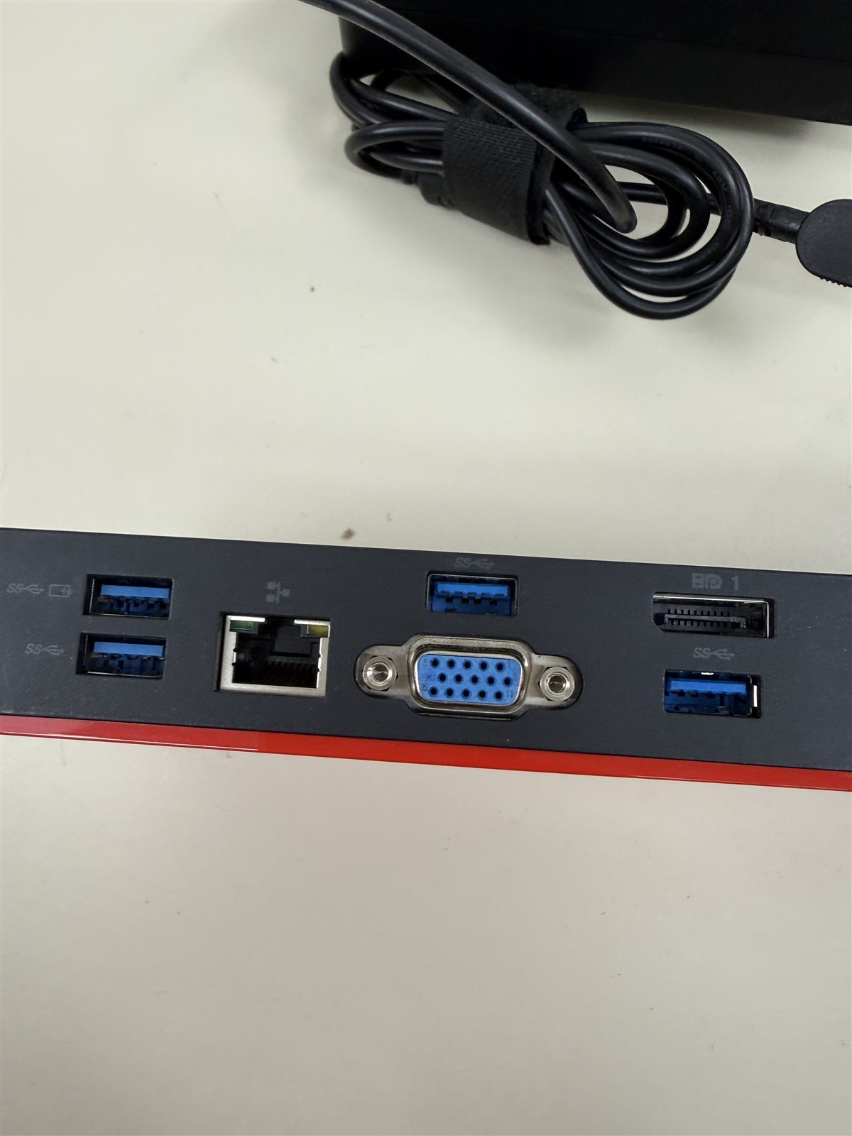 Lenovo ThinkPad Thunderbolt 3 Dock 40AC DBB9003L1 w/ 90W AC Adapter