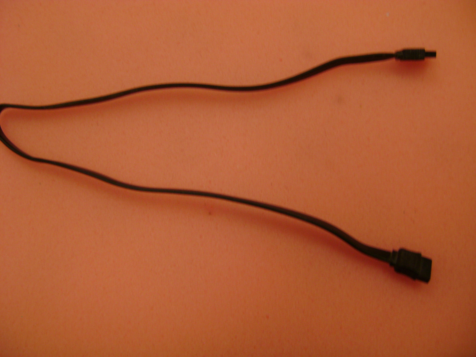 Lot of 2 -  Lian Feng  AWM E209329  E208931 26AWG Serial ATA 18" SATA Data Cable