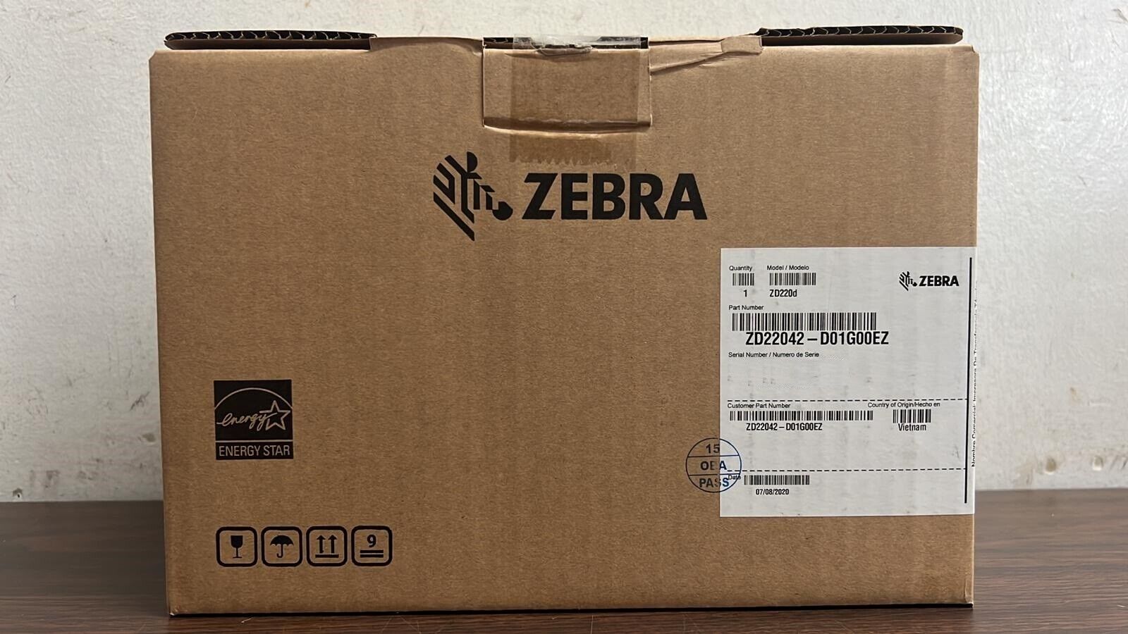 NEW Zebra ZD220d - ZD22042-D01G00EZ Barcode Label Printer