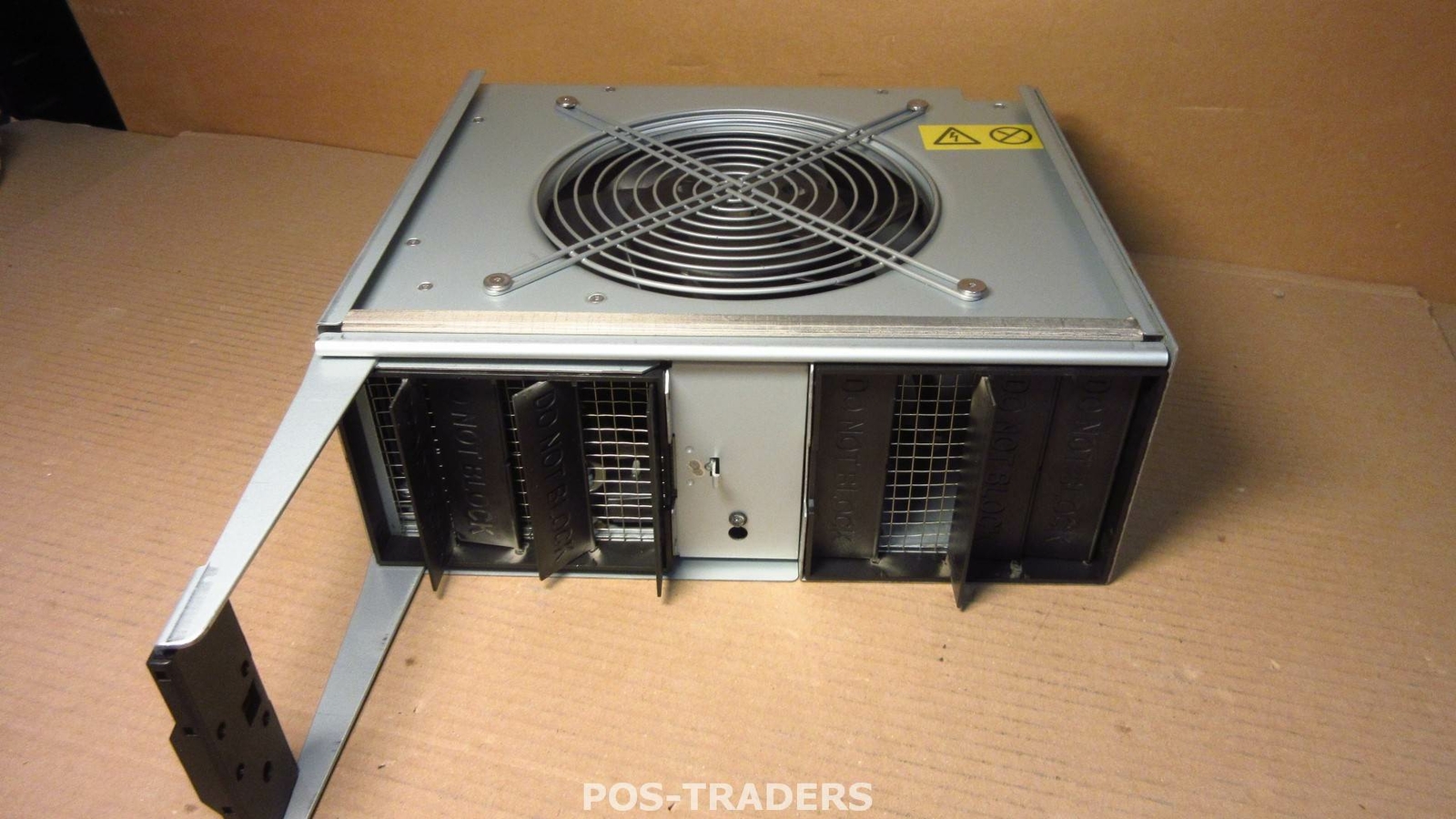 68Y8331 IBM Blower Module 68Y8340 K3G200 K3G200-AC56-12 - FROM IBM BLADECENTER H