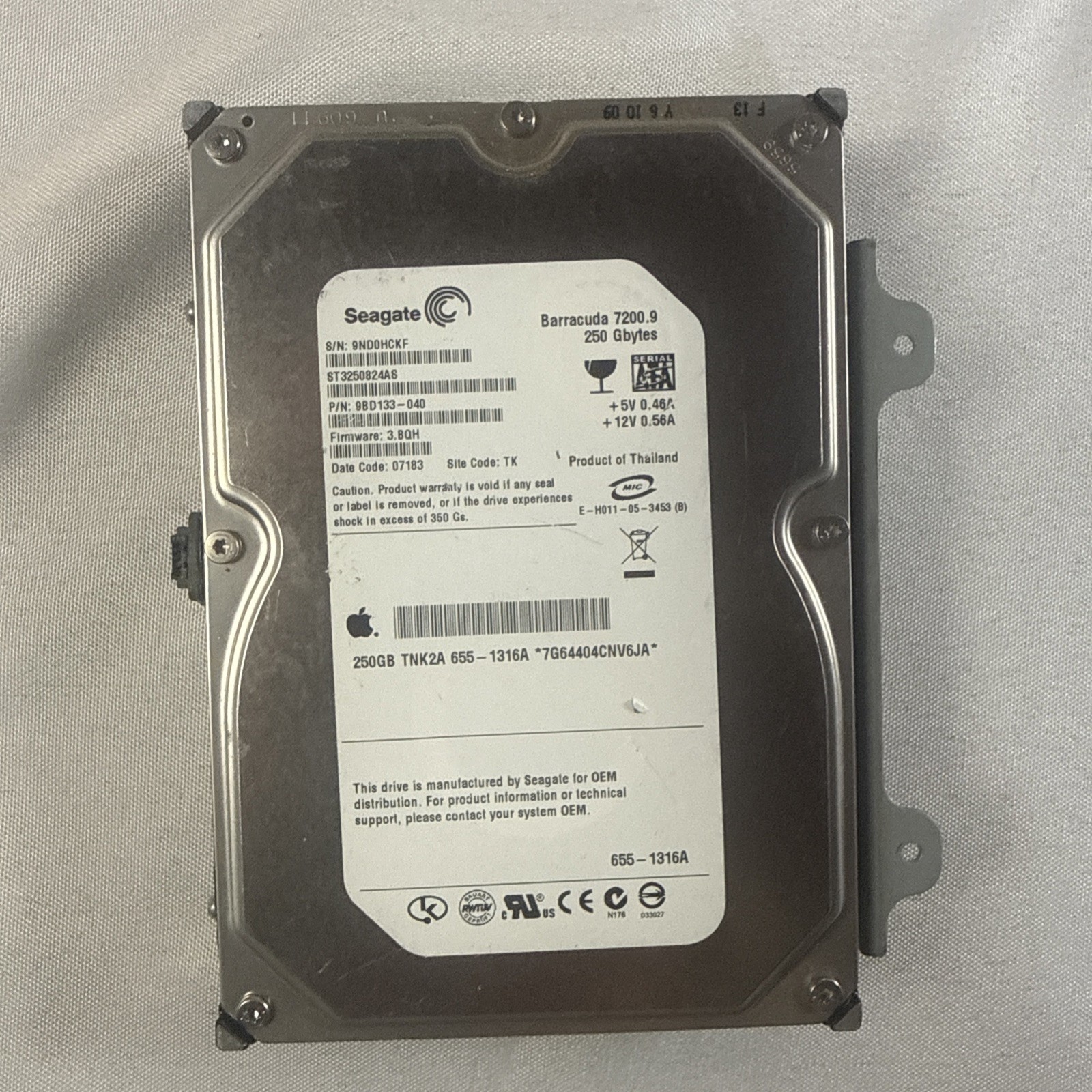 Seagate 250 GB St3250824AS P/N 98D133-040 Hard drive Untested