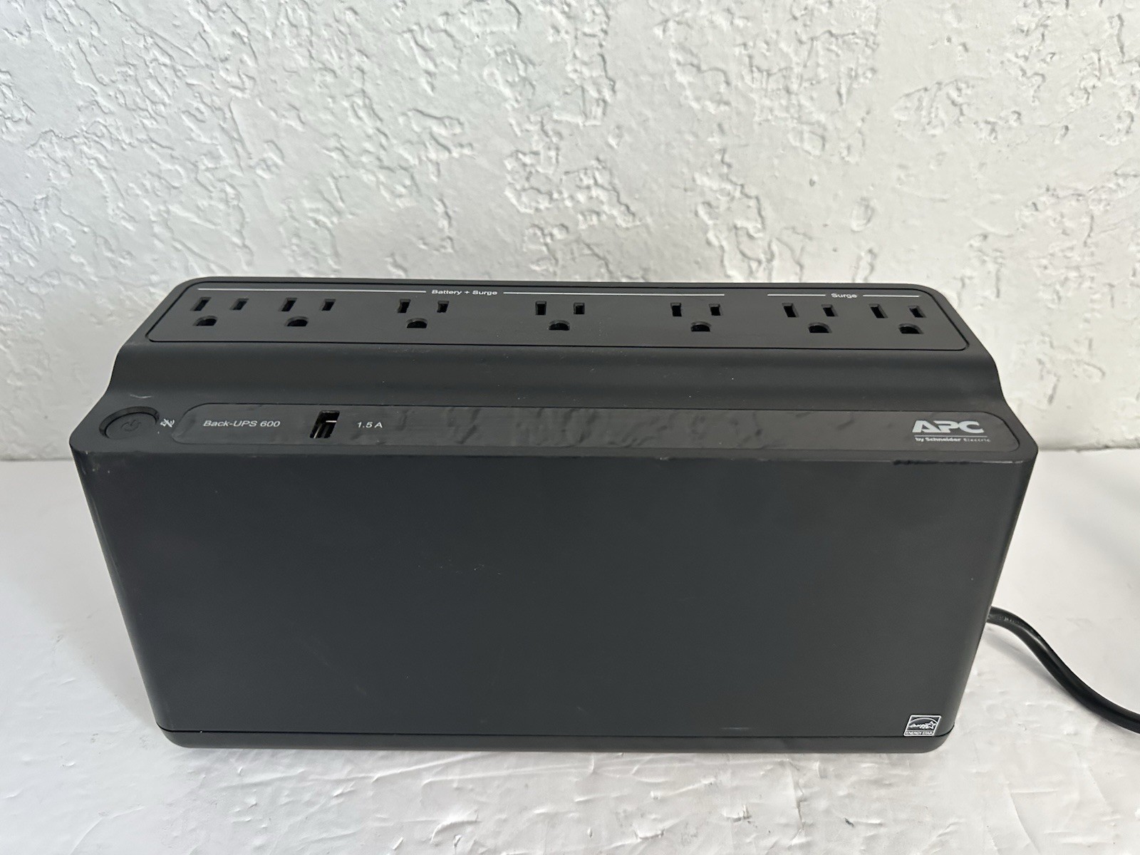APC BE600M1 Back-UPS 600VA 330W Battery Backup UPS 7 Outlets USB - No Battery