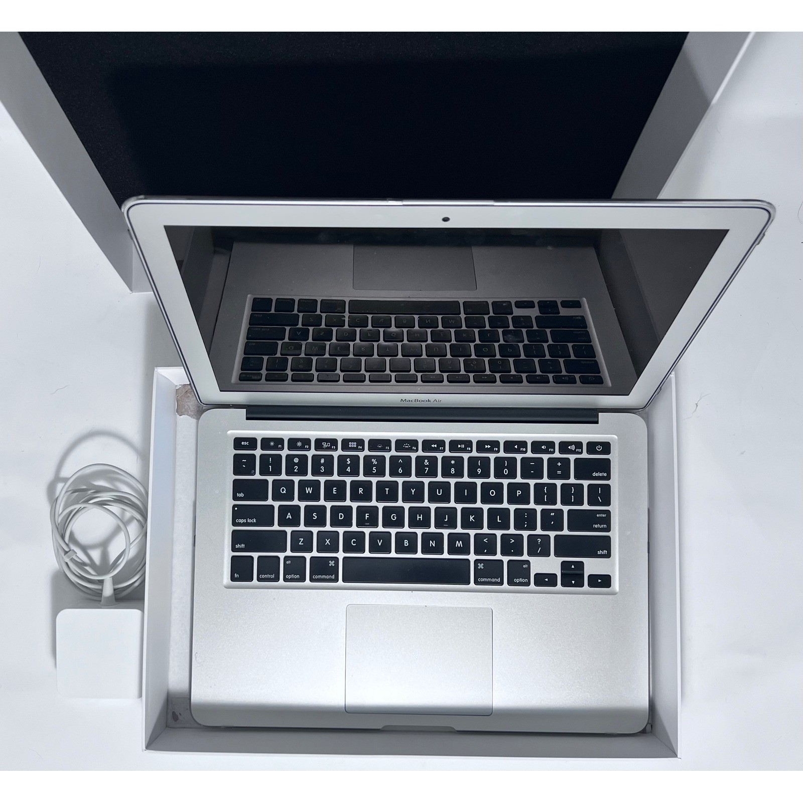 Apple MacBook Air 13 Laptop A1466 Silver 8GB 128GB working flaws on outer shell