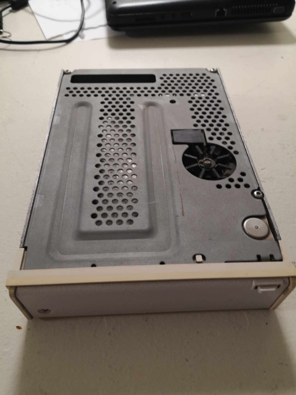 Internal Beige TDC3820 Tanberg SCSI Tape Backup Drive