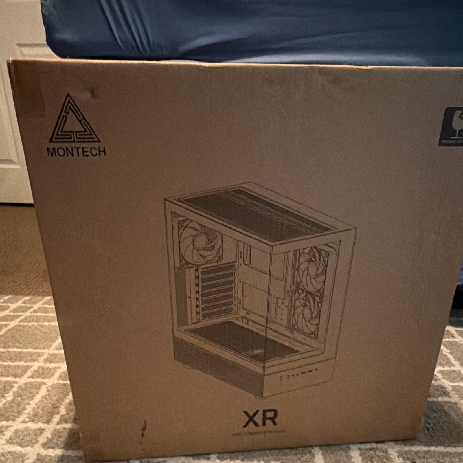 MONTECH XR ATX Mid Tower Case Steel/Tempered Glass Black/White USB Audio