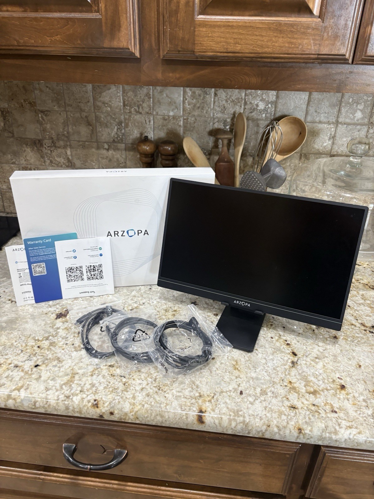 Arzopa S1 Portable Table 15.6" FHD (1920 x 1080) 60Hz LED Monitor