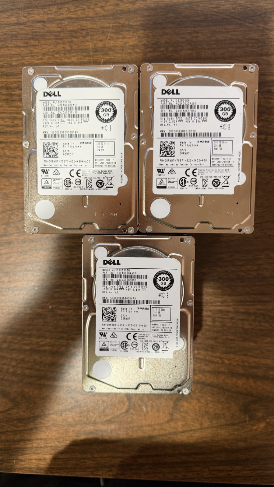 Lot of 15 Dell 300GB 12G SAS 15K 2.5"  0RVDT 00RVDT HDD
