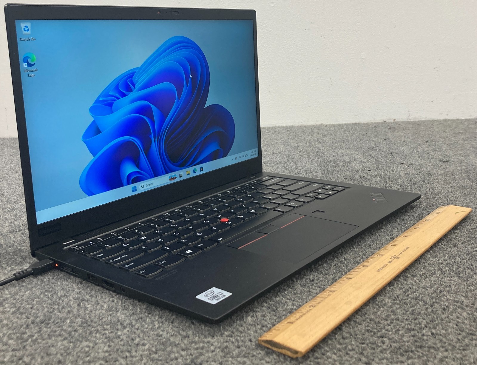 Lenovo ThinkPad X1 Carbon Gen 7 14" Touch Laptop i7-10510U 16GB 256GB NVMe As Is