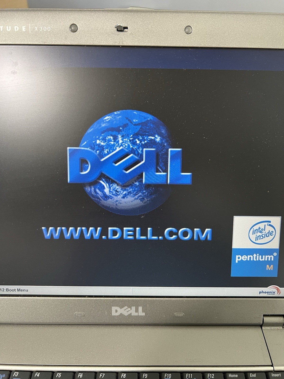 Dell Latitude X300 12" Intel Pentium M 1.4 GHZ 1.1GB Memory No HDD With DVD