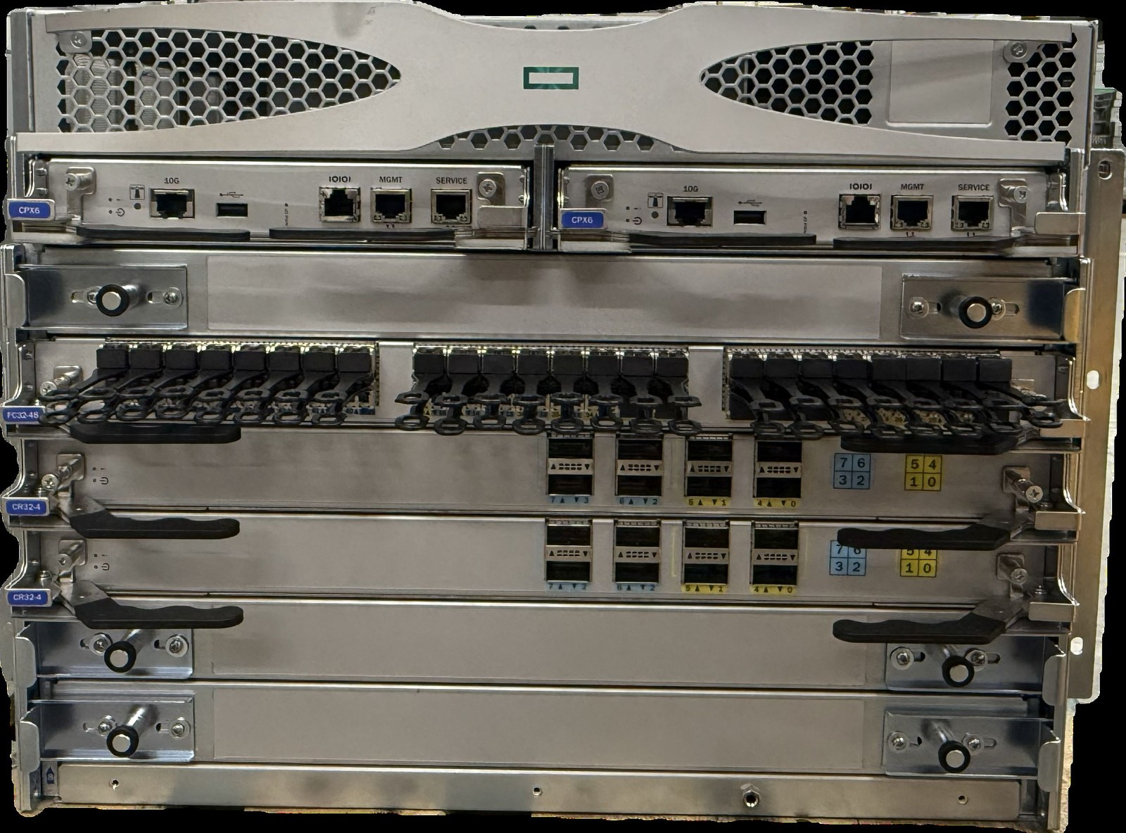 Brocade X6-4 - HPE SN8600B 4-Slot SAN director | Includes Licenses