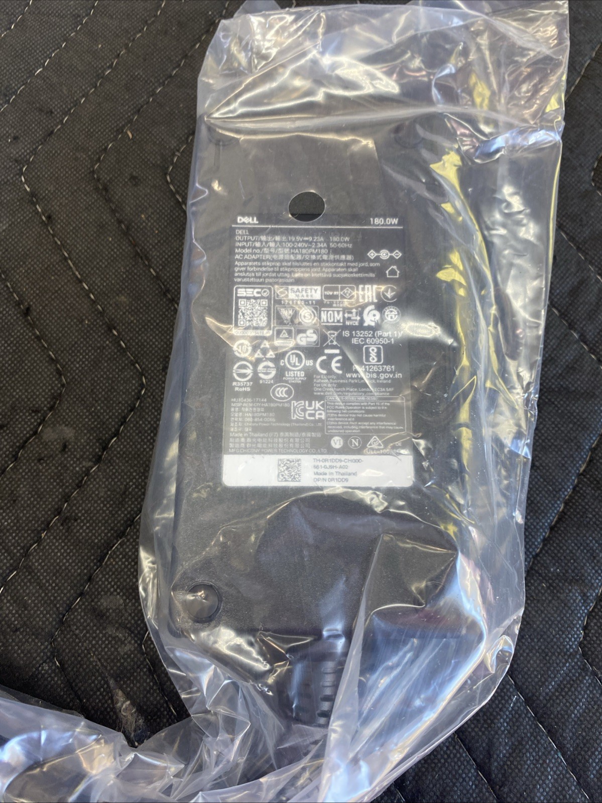 NEW DELL 180 W OEM Dell Precision 7.4mm 19.5V 9.23A Genuine Power Adapter