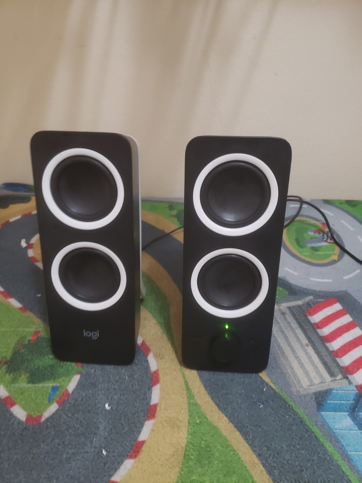 Logitech Z200 10W Multimedia Speakers 880-000856